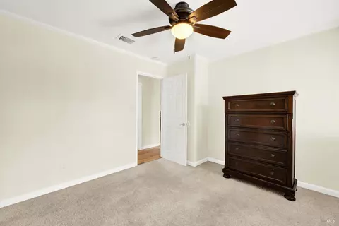 Bedroom - 910 Mason Ct, Dixon, CA 95620 photo 3 of 12