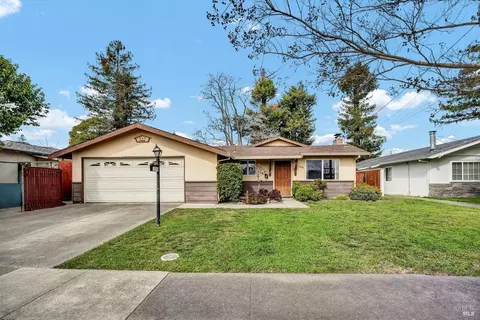 1548 Tallac St, Napa, CA 94558