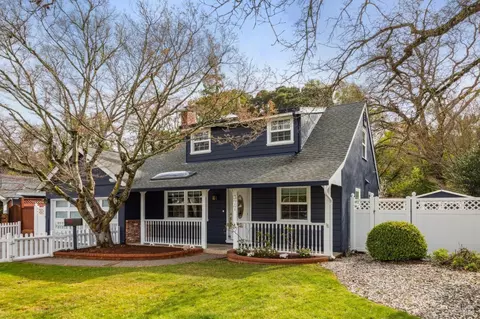 377 Quietwood Dr, San Rafael, CA 94903