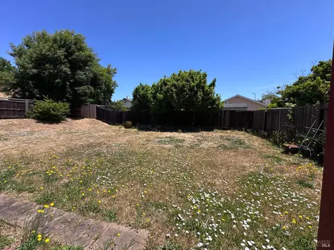 Exterior - 748 N Regatta Dr, Vallejo, CA 94591 photo 6 of 10