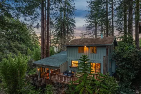 17550 Summit Ave, Guerneville, CA 95446
