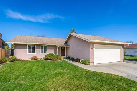 3968 Klamath Way, Napa, CA 94558
