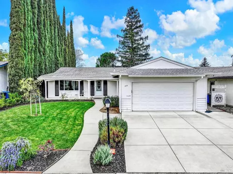 189 Glacier Cir, Vacaville, CA 95687