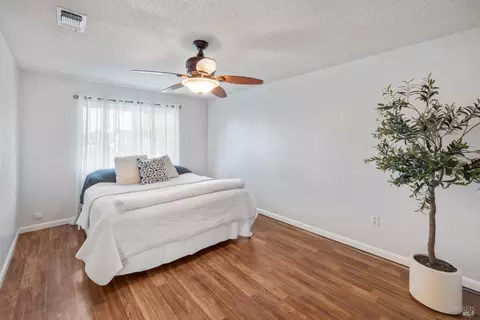 515 Calmace Dr, Dixon, CA 95620 photo 9