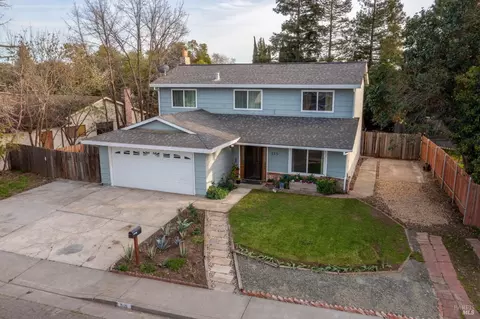 515 Calmace Dr, Dixon, CA 95620 photo 2