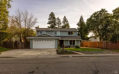 515 Calmace Dr, Dixon, CA 95620 photo 3