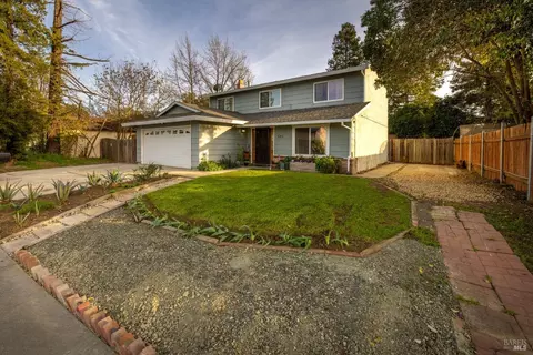 515 Calmace Dr, Dixon, CA 95620 photo 5