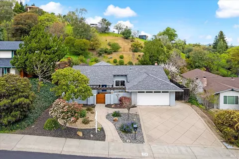 724 Buck Ave, Vacaville, CA 95688