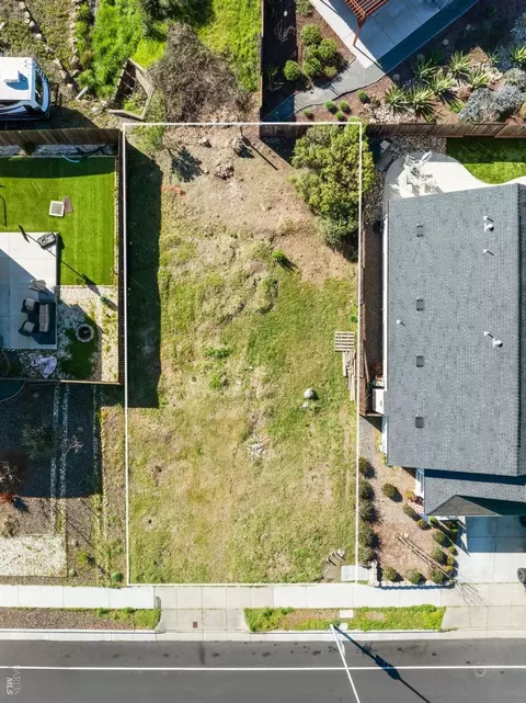 1920 Pine Meadow Dr, Santa Rosa, CA 95403