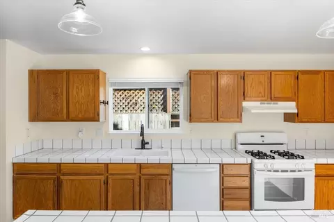 537 Cockspur Ct, Windsor, CA 95492 photo 6