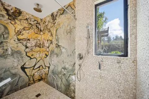 Bath - 224 Arroyo Rd, Forest Knolls, CA 94933 photo 5 of 5