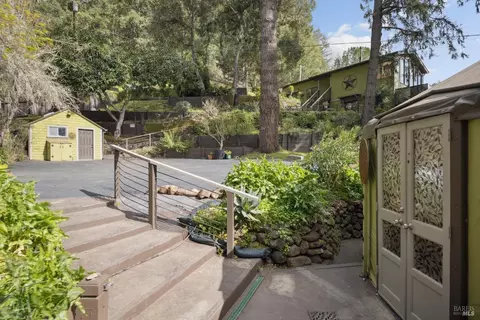 Exterior - 224 Arroyo Rd, Forest Knolls, CA 94933 photo 6 of 32