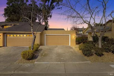 1299 Grove Cir, Benicia, CA 94510