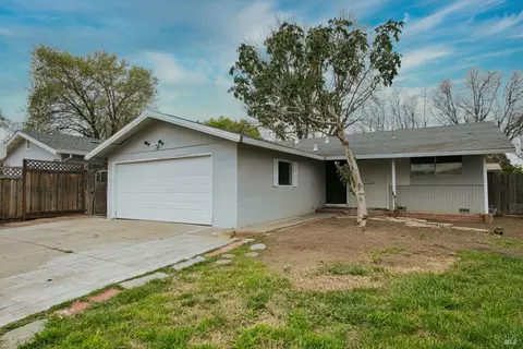1206 Marshall Rd, Vacaville, CA 95687