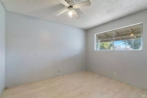 1206 Marshall Rd, Vacaville, CA 95687 photo 9