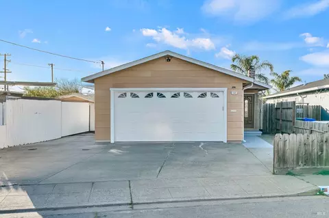 1821 17th St, San Pablo, CA 94806