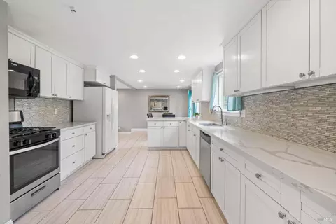 442 Violet Ct, Fairfield, CA 94533 photo 14