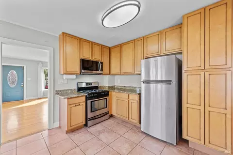 208 Delaware St, Vallejo, CA 94590 photo 8