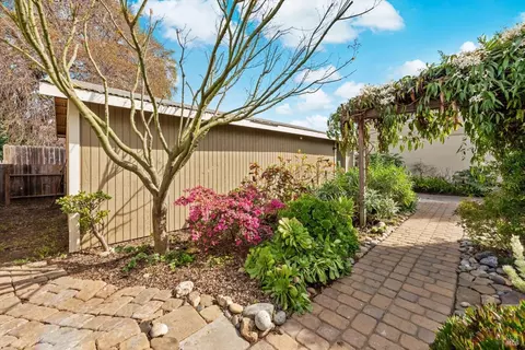 208 Delaware St, Vallejo, CA 94590 photo 38