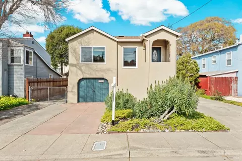 208 Delaware St, Vallejo, CA 94590