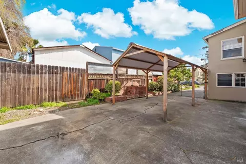 208 Delaware St, Vallejo, CA 94590 photo 32