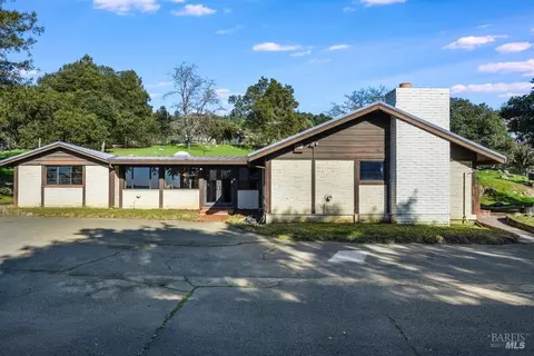 4720 Petaluma Hill Rd, Santa Rosa, CA 95404