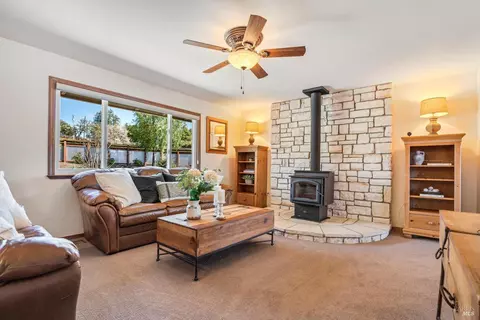 Living - 4630 Maddocks Rd, Sebastopol, CA 95472 photo 1 of 3