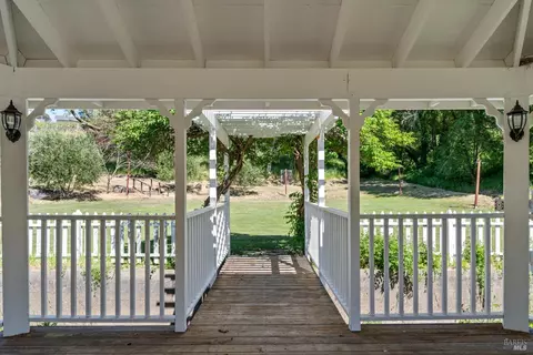 Exterior - 4630 Maddocks Rd, Sebastopol, CA 95472 photo 12 of 14