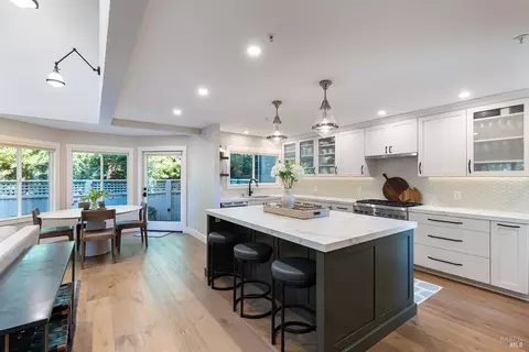 45 Valley Club Cir, Napa, CA 94558