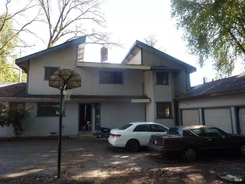 896 E School Way, Redwood Valley, CA 95470