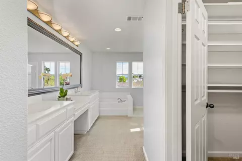 8321 Crusher Pl, Windsor, CA 95492 photo 17