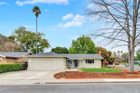 501 Crestview Dr, Vacaville, CA 95688