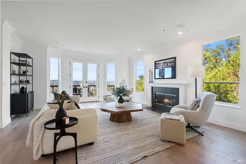 25 Red Rock Way, San Rafael, CA 94903
