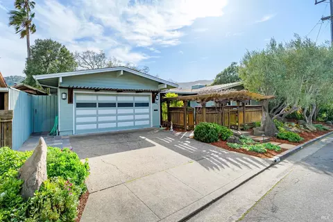 57 Eagle Dr, Novato, CA 94949 photo 2