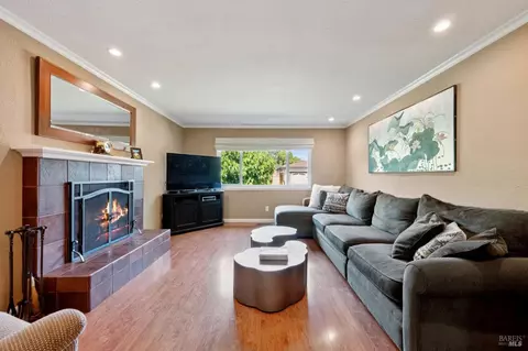 18914 Robinson Rd, Sonoma, CA 95476 photo 2