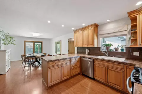 18914 Robinson Rd, Sonoma, CA 95476 photo 3