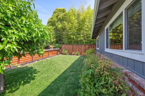 18914 Robinson Rd, Sonoma, CA 95476 photo 8