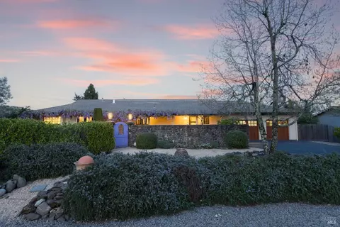 Exterior - 1471 Nut Tree Ct, Sonoma, CA 95476 photo 11 of 12