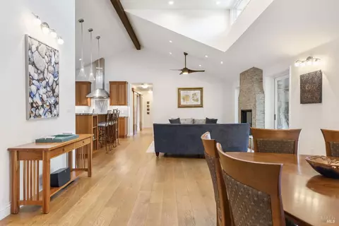 Dining - 1471 Nut Tree Ct, Sonoma, CA 95476 photo 1 of 4