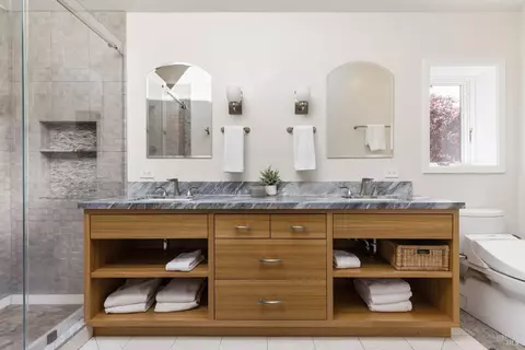 Bath - 1471 Nut Tree Ct, Sonoma, CA 95476 photo 1 of 5