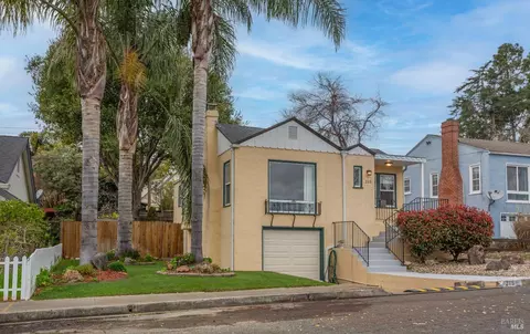 215 Fairmont Ave, Vallejo, CA 94590