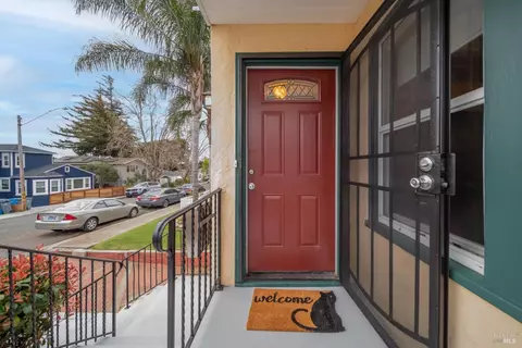 215 Fairmont Ave, Vallejo, CA 94590 photo 3