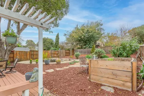 215 Fairmont Ave, Vallejo, CA 94590 photo 21