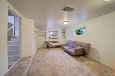 215 Fairmont Ave, Vallejo, CA 94590 photo 16
