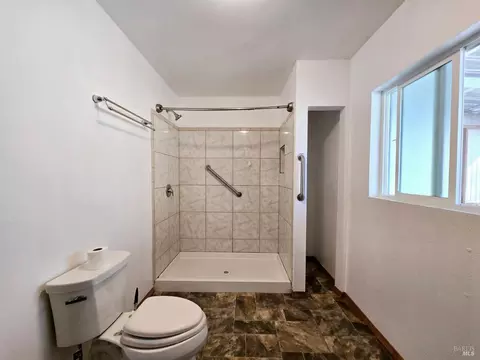 185 E Oak St, Willits, CA 95490 photo 16