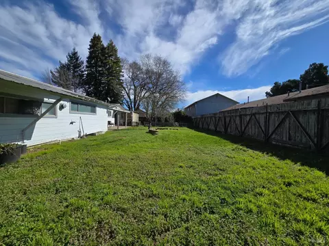 185 E Oak St, Willits, CA 95490 photo 22