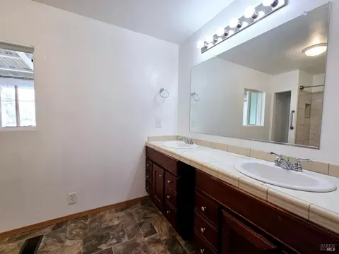 185 E Oak St, Willits, CA 95490 photo 17