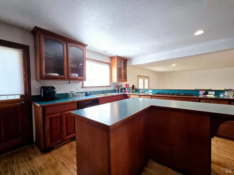 185 E Oak St, Willits, CA 95490 photo 9