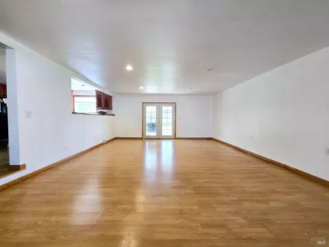 185 E Oak St, Willits, CA 95490 photo 7