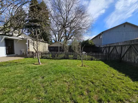 185 E Oak St, Willits, CA 95490 photo 24